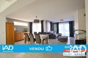House in Agincourt (54770)
