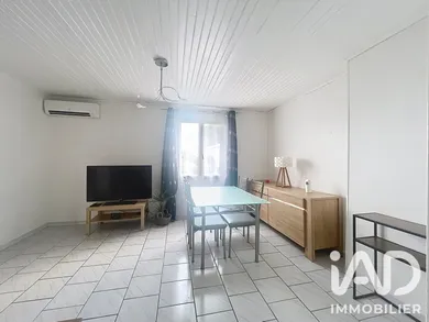 Apartment in Gardanne (13120)