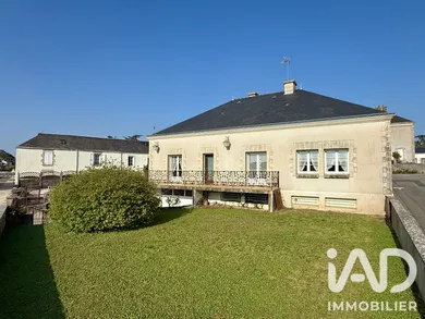 Maison traditionnelle à Rocheservière (85620)