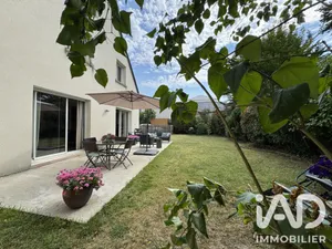 Maison traditionnelle à Mûrs-Erigné (49610)