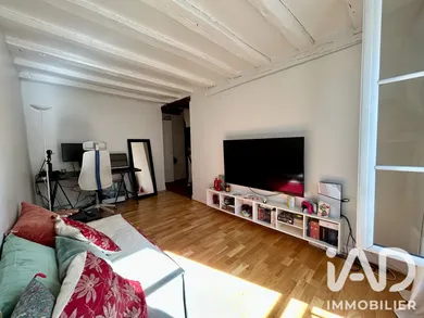 Apartment in Paris (75012)