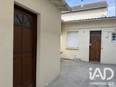 Immeuble à Villiers-le-Bel (95400)