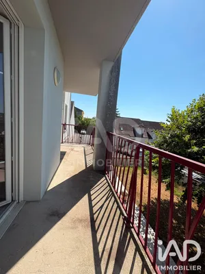 Apartment in Vaux-le-Pénil (77000)