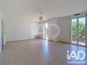 Appartement à Vaux-le-Pénil (77000)