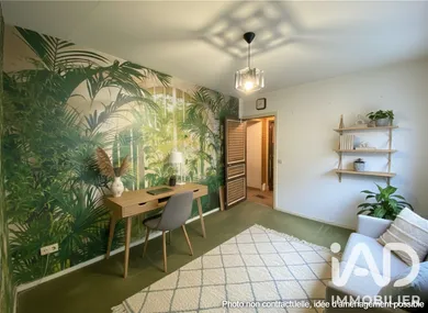 Townhouse in Parthenay (79200)