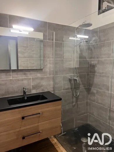 Apartment in Bordeaux (33100)