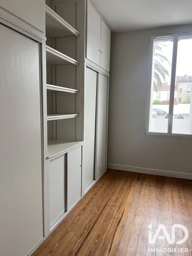 Apartment in Bordeaux (33100)