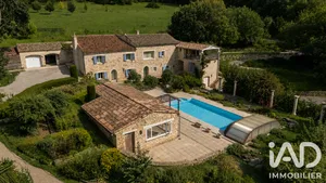 Domaine à Dauphin (04300)
