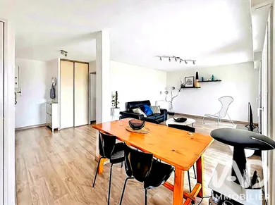 Apartment in Toulouse (31500)