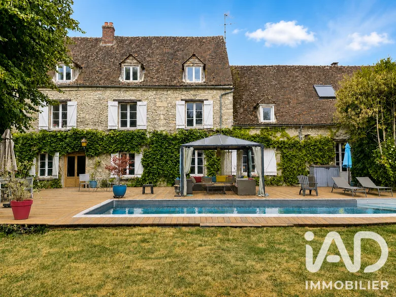 Maison 12 pièces 440 m² · à Fontaine-Chaalis · 440 m² · 995 000 €