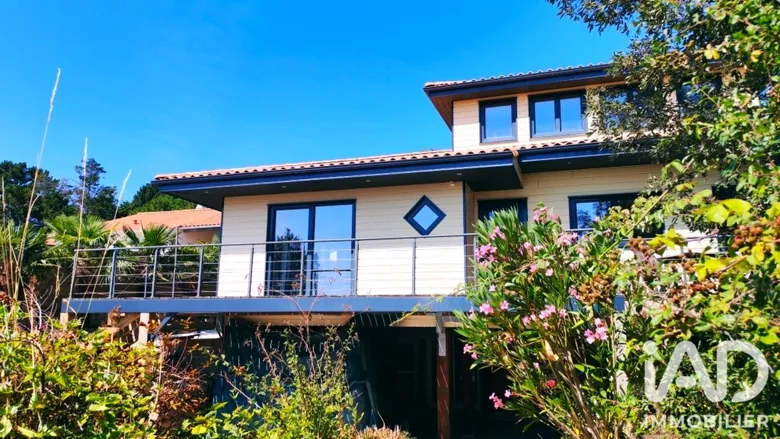 Maison 7 pièces 170 m² · à Talmont-Saint-Hilaire · 170 m² · 899 000 €