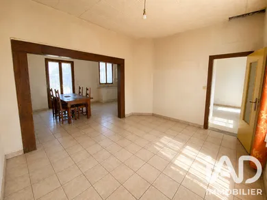 Maison de village à Clastres (02440)