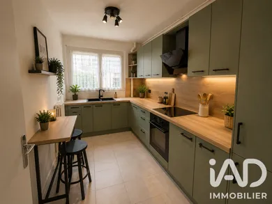 Apartment in Villeneuve-le-Roi (94290)