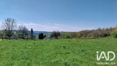 Terrain à bâtir à Singles (63690)