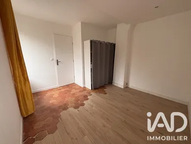 Apartment in Dammarie-lès-Lys (77190)