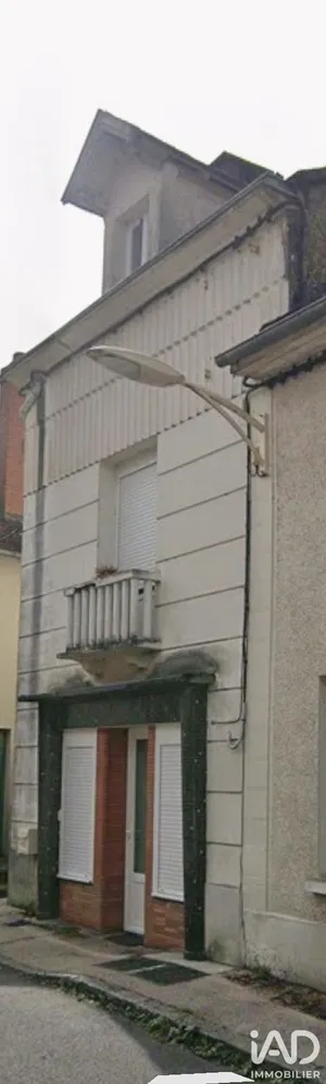 Townhouse in Magnac-Bourg (87380)