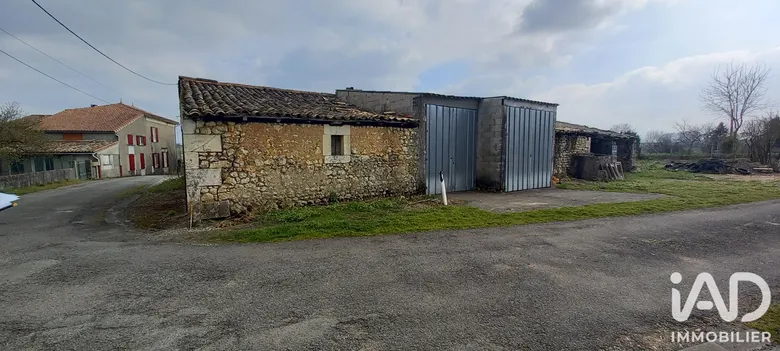Terrain 646 m² · à Mirambeau · 646 m² · 34 500 €