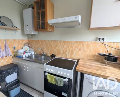 Apartment in Saint-Étienne (42100)