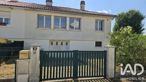 Townhouse in Ruffec (16700)