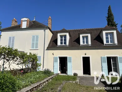 Maison traditionnelle à La Ferté-Alais (91590)