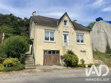 Maison traditionnelle à Caurel (22530)