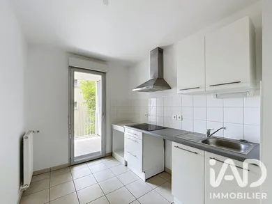 Appartement à Bordeaux (33300)