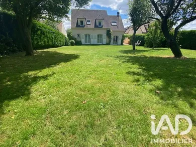 Maison d'architecte à Villejust (91140)
