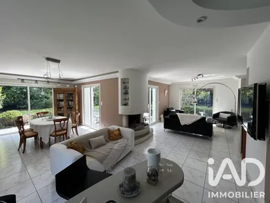 Maison traditionnelle à La Chapelle-sur-Erdre (44240)