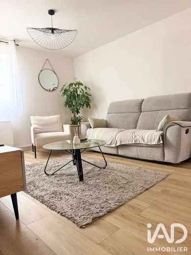 Appartement à Firmi (12300)