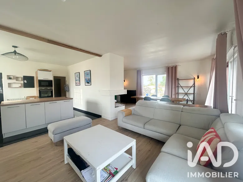 Maison 5 pièces 151 m² · à Blanquefort · 151 m² · 430 000 €