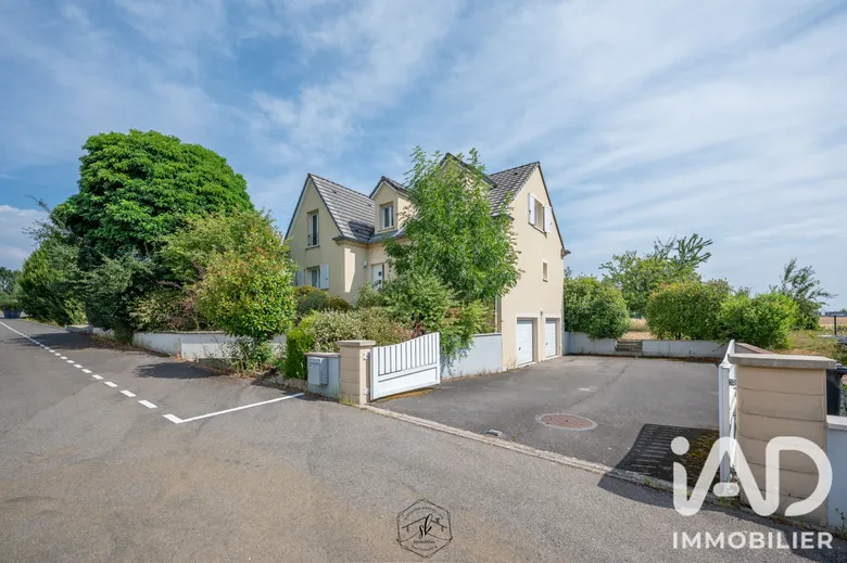 Maison 7 pièces 161 m² · à Villers-la-Chèvre · 161 m² · 420 000 €