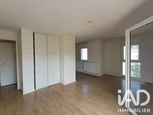 Apartment in Rezé (44400)