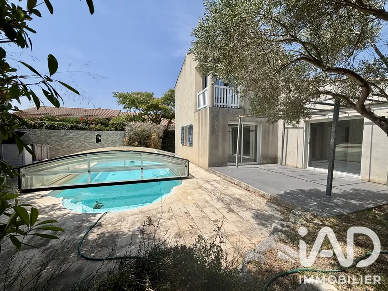 Maison 6 pièces 152 m² · à Fleury · 152 m² · 355 000 €