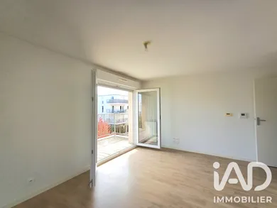 Apartment in Rezé (44400)