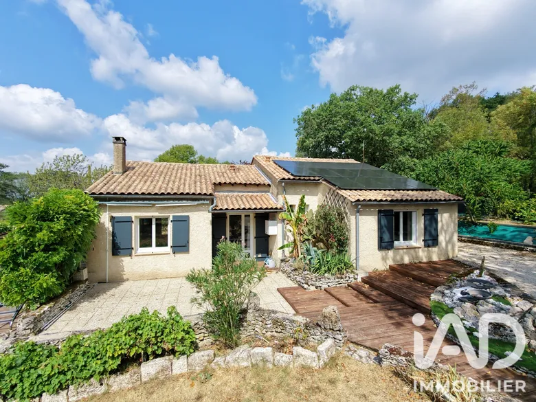 Maison 4 pièces 110 m² · à Dirac · 110 m² · 253 000 €