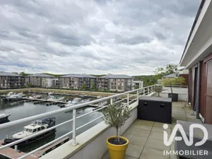 Apartment in L'Isle-Adam (95290)