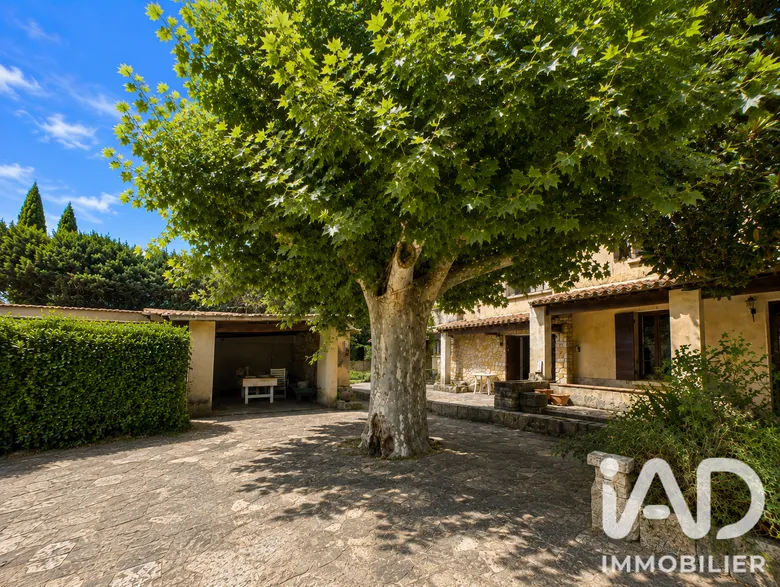 Maison 5 pièces 185 m² · à Boulbon · 185 m² · 450 000 €