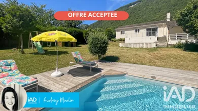 House in Saint-Vincent-de-Mercuze (38660)