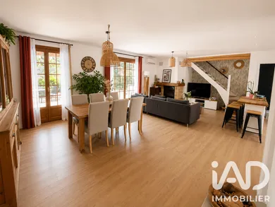 House in Grans (13450)