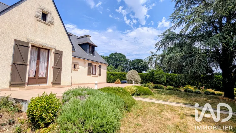 Maison 5 pièces 123 m² · à Peillac · 122,5 m² · 219 000 €