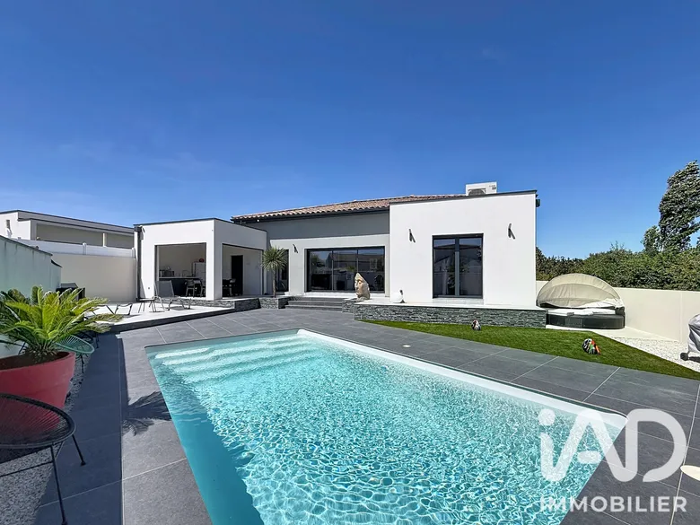 Maison 4 pièces 122 m² · à Magalas · 122 m² · 430 000 €