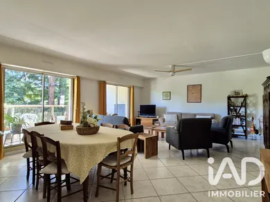 Apartment in Pau (64000)
