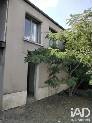 Townhouse in Montreuil-Bellay (49260)