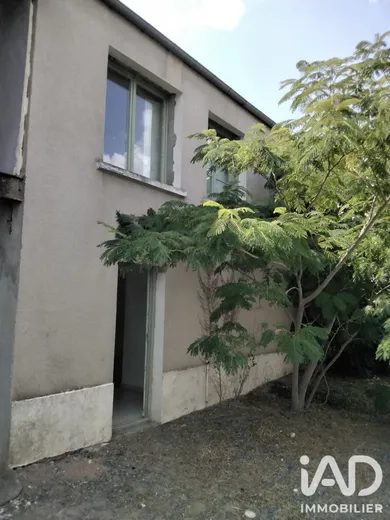 Townhouse in Montreuil-Bellay (49260)