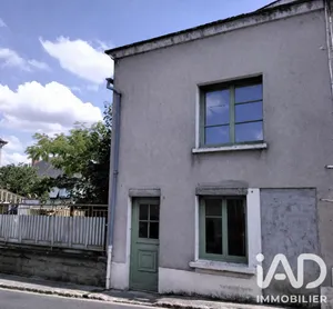 Townhouse in Montreuil-Bellay (49260)