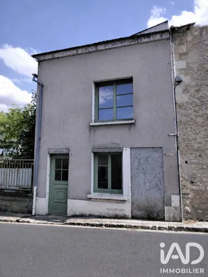Maison de ville à Montreuil-Bellay (49260)