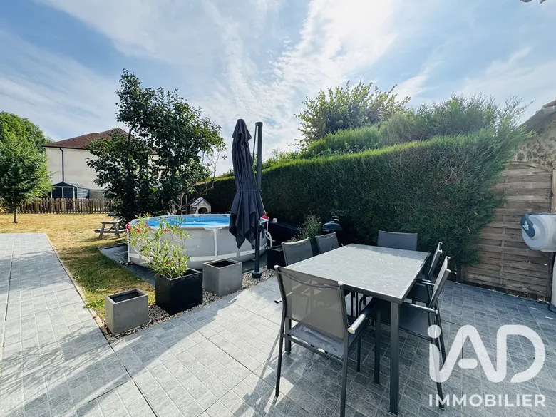 Maison 4 pièces 72 m² · à Le Mesnil Saint Denis · 72 m² · 310 000 €
