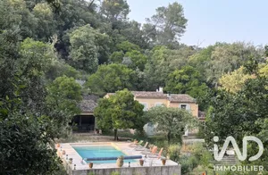 Maison de campagne à Cuges-les-Pins (13780)