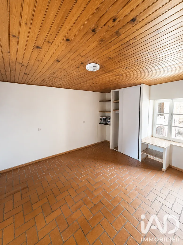 Appartement 3 pièces 128 m² · à Valencin · 128 m² · 220 000 €