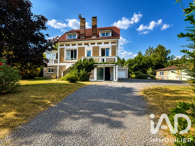 Maison 9 pièces 222 m² · à Coulommiers · 222 m² · 550 000 €